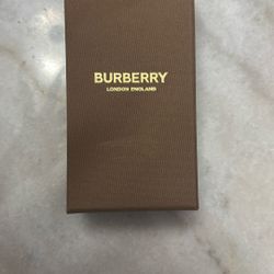 Burberry, London, England Woman’s 