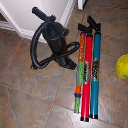 Pool duck float and guns 🔫🔫