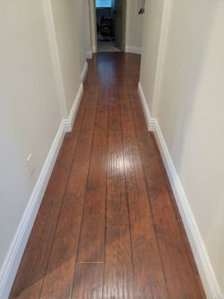 High-Quality Scratch/Water-Resistant Dark Wood Laminate Flooring
