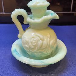 PERFECT FOR valentine’s DAY! Beautiful Vintage Jadeite Milk Glass Pitcher And Under plate. 