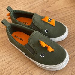 Old Navy Dinosaur Shoes Size 8