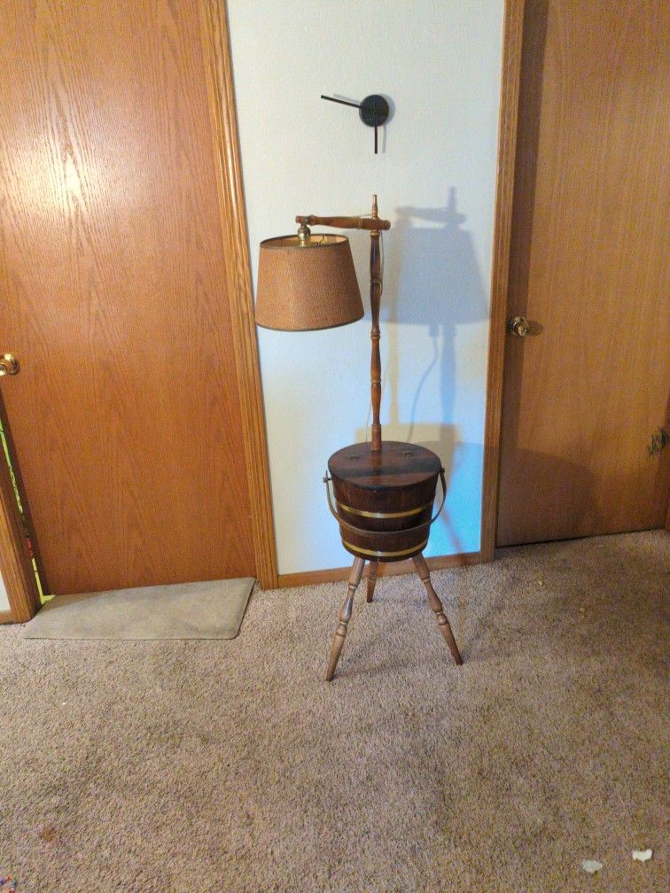 Vintage 70s Sewing Table/Lamp