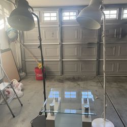 LÁMPARAS MODERNAS Y MESA