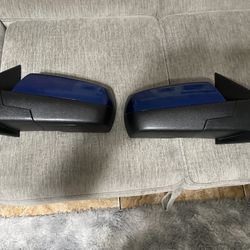 Side mirrors for a 2015-2018 Chevy  Silverado  Blue 