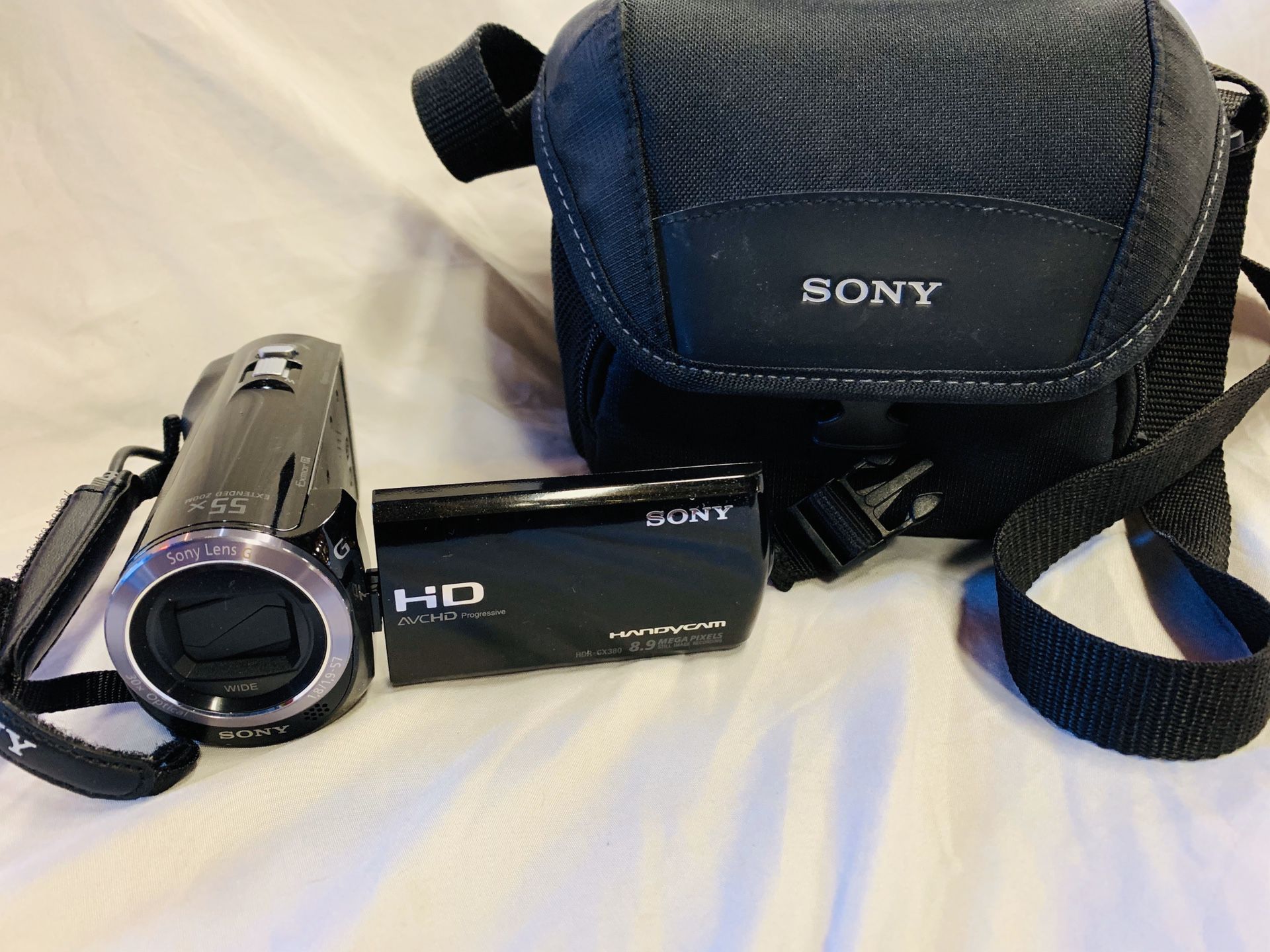 Sony Handycam HDR-CX 380 Camcorder
