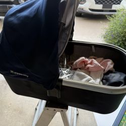 Uppa Baby Bassinet (blue) 