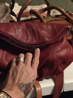 Maroon leave shoulder bag