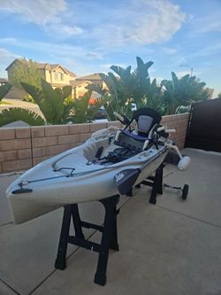 2013 Hobie Kayak with AMAZING UPGRADED FEATURES