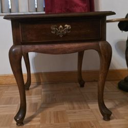 Queen Ann Bedroom Set. Full/queen