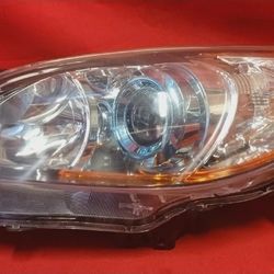 2010 2011 2012 2013 Mazda 3 Headlight OEM Left Driver OEM 10 11 12 13 Blue