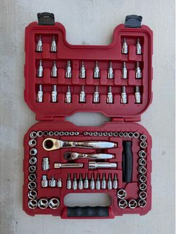 Craftsman 51-piece Max Axess mechanics tool set.