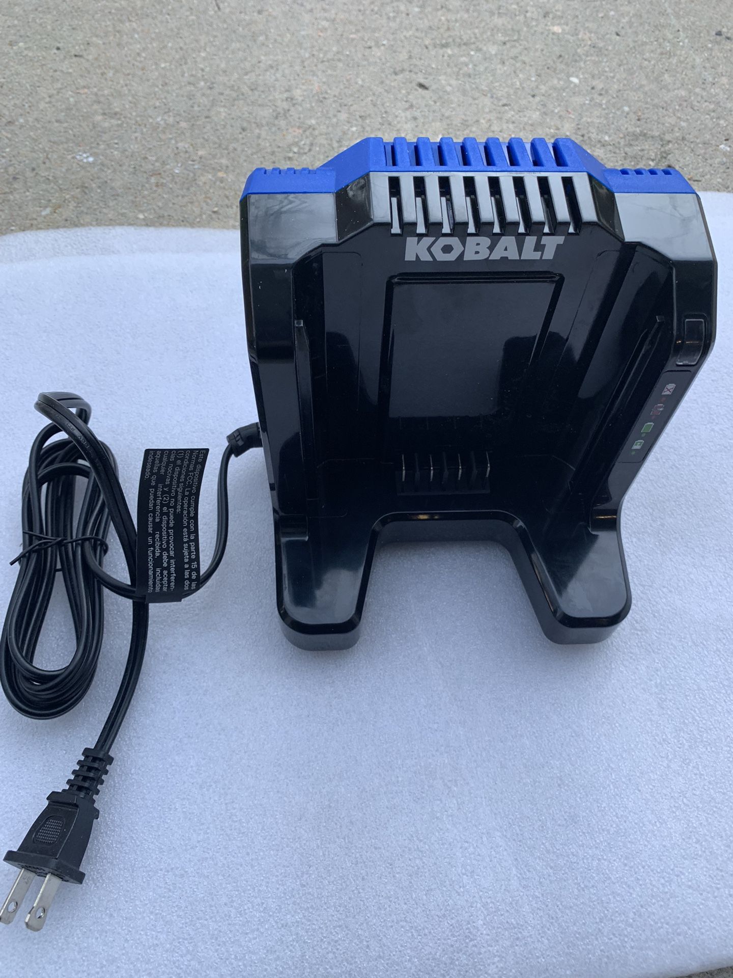 Kobalt Lithium Ion (li-ion) Battery Charger