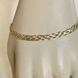 Sterling Silver Braided Herringbone Link Bracelet Italy Gold Vermeil Size 8”.  in Excellent Used Condition