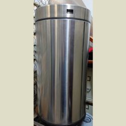 simplehuman 55 Liter / 14.5 Gallon Commercial Swing Top Trash Can | ADA-Compliant | Brushed Stainless Steel