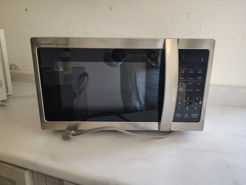 Microwave Black And Stainless