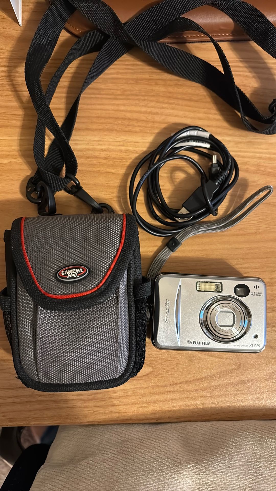 FinePix Fuji film A345 4.1 Mega Pixels