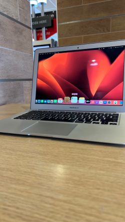 Apple MacBook Air 13” i5/8GB/256GB SSD $180