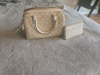 Coach purse and wallet for sale