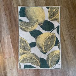 Lemon Print Ruggable Rug 2x3