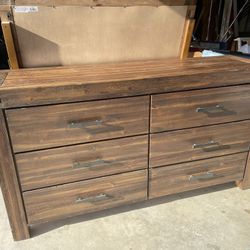 Solid Wood Dresser With Mirror