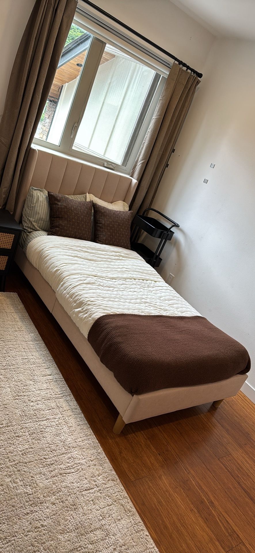 Twin Bed