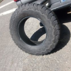 275 65/R20. 4X Of These Tires