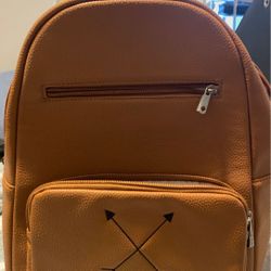 Thirty One Thirty Small backpack tan with Arrow stitching