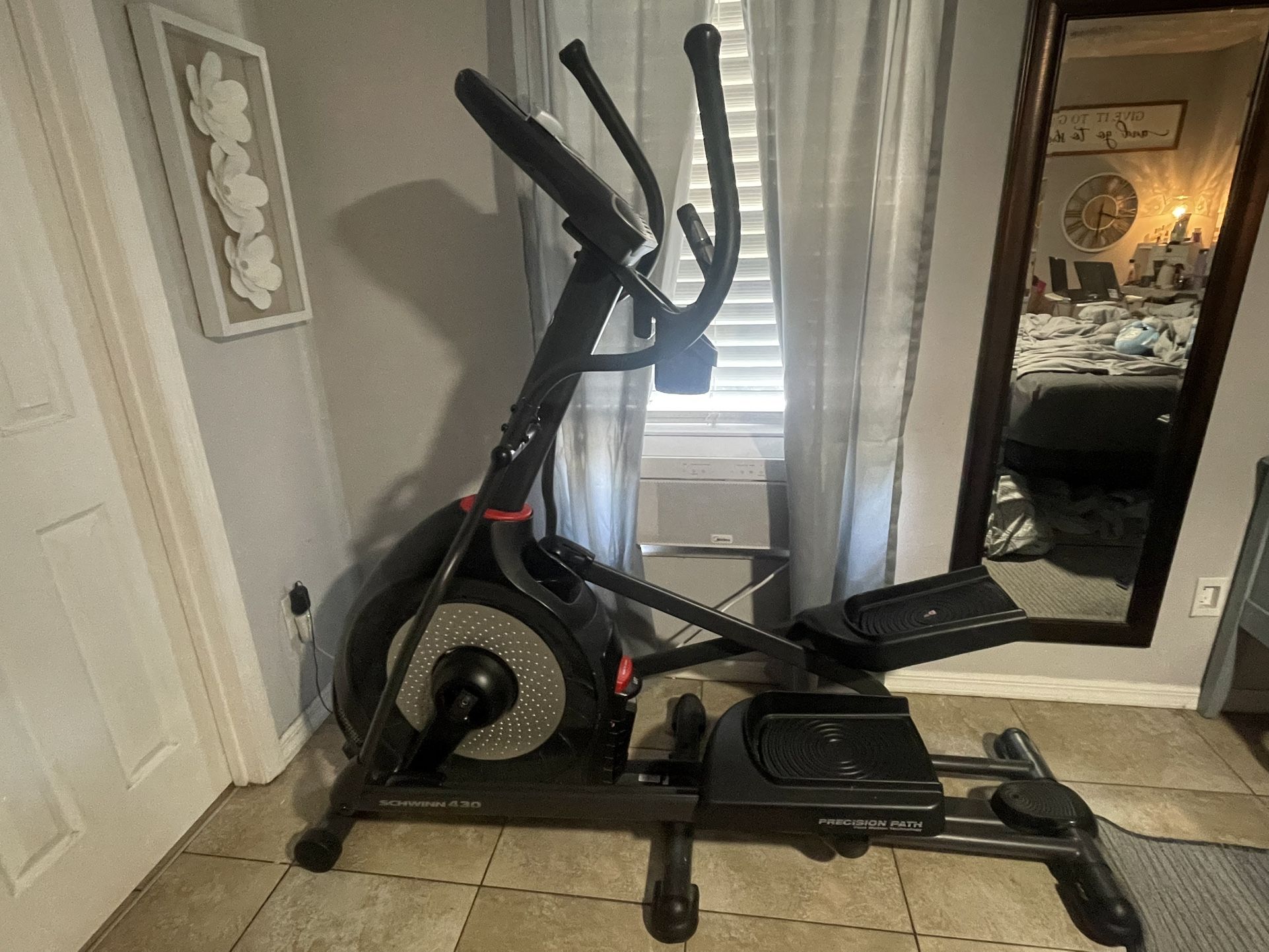 Schwinn 430 Elliptical