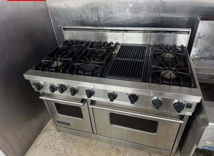Viking 48 Dual Fuel Professional Range Stainles Griddle Open
