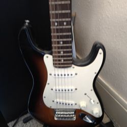Fender Squire 3/4 Size Mini Stratocaster Bundle