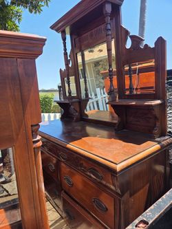 Free hutch and cabinet