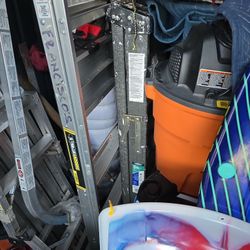 Aluminum Step Bench & 4 Foot Ladder 