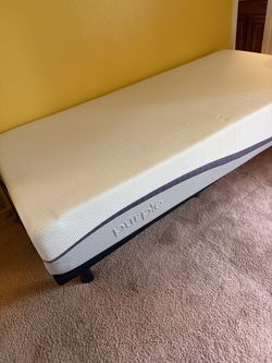 Twin mattress
