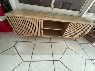 Media console TV stand up to 70 inch TV