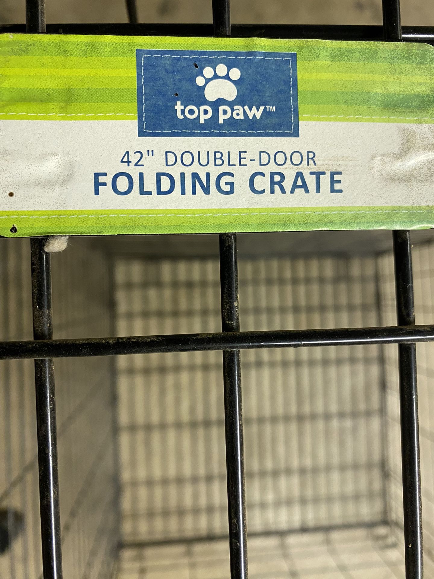 Dog Crate with plastic liner