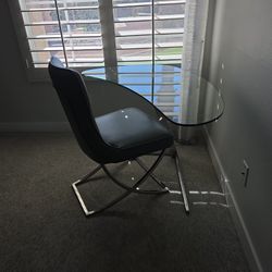 Glass Table And Chair 