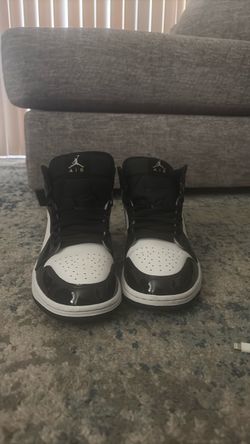 Air Jordan 1 Mid SE Patent Black White - Metallic silver