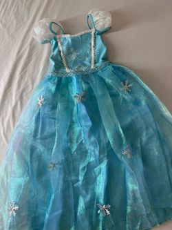 Frozen Elsa costume size 140 (9-10 year old)
