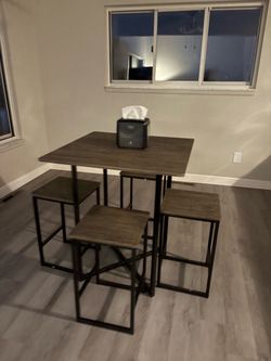 Bar Height Dining Table Set with 4 Stools
