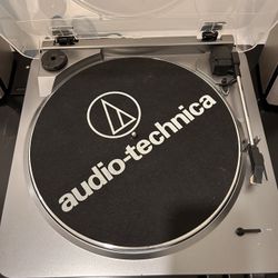 Audio-Technica LP60 Turntable