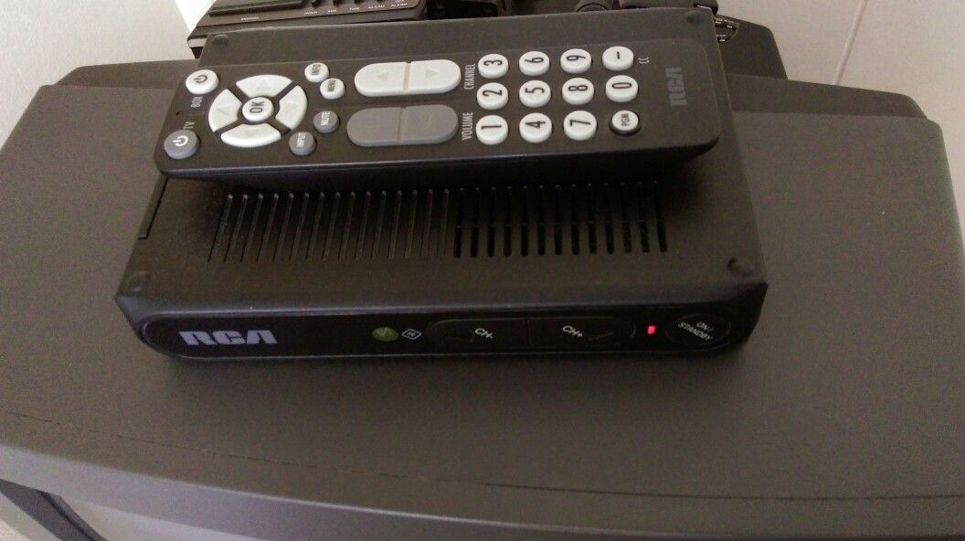 tv vcr combination sharp 13vt n100 with remote and With RCA n remote too