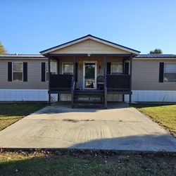 2000 Pioneer  Double Wide Home  For Sale