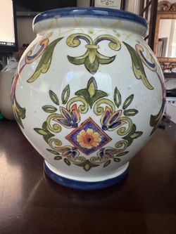 Maxcera Hand Painted Pottery