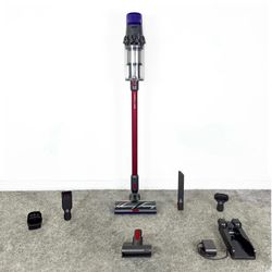 Dyson Cyclone V11 Animal + Handheld Stick Cordless Vacuum Cleaner w/ attachments