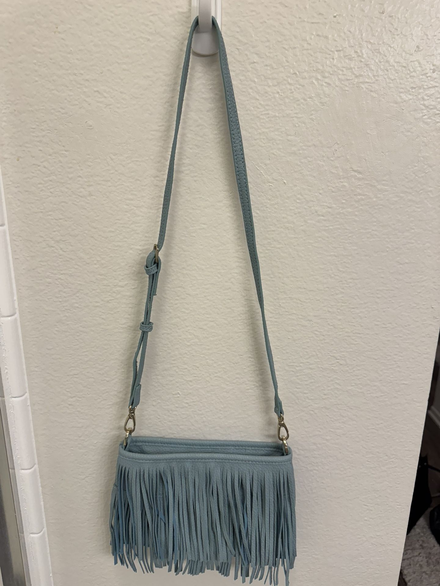 AKAIV Light blue fringe shoulder bag