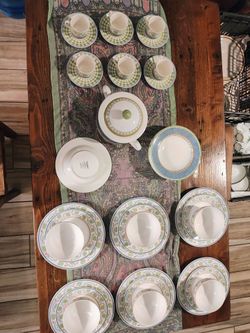 Villeroy and b o c boch service for 6