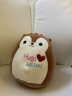Chipmunk Hugs & Kisses Squishmallow With Tag