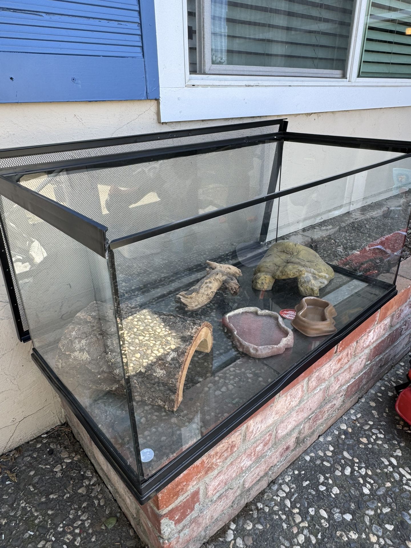 50 Gal Reptile Tank