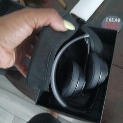 Brand New Beats Solo3