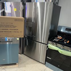 Kitchen GE Refrigerator French Door, Gas Stove, Dishwasher & Microwave In Stainless Steel 